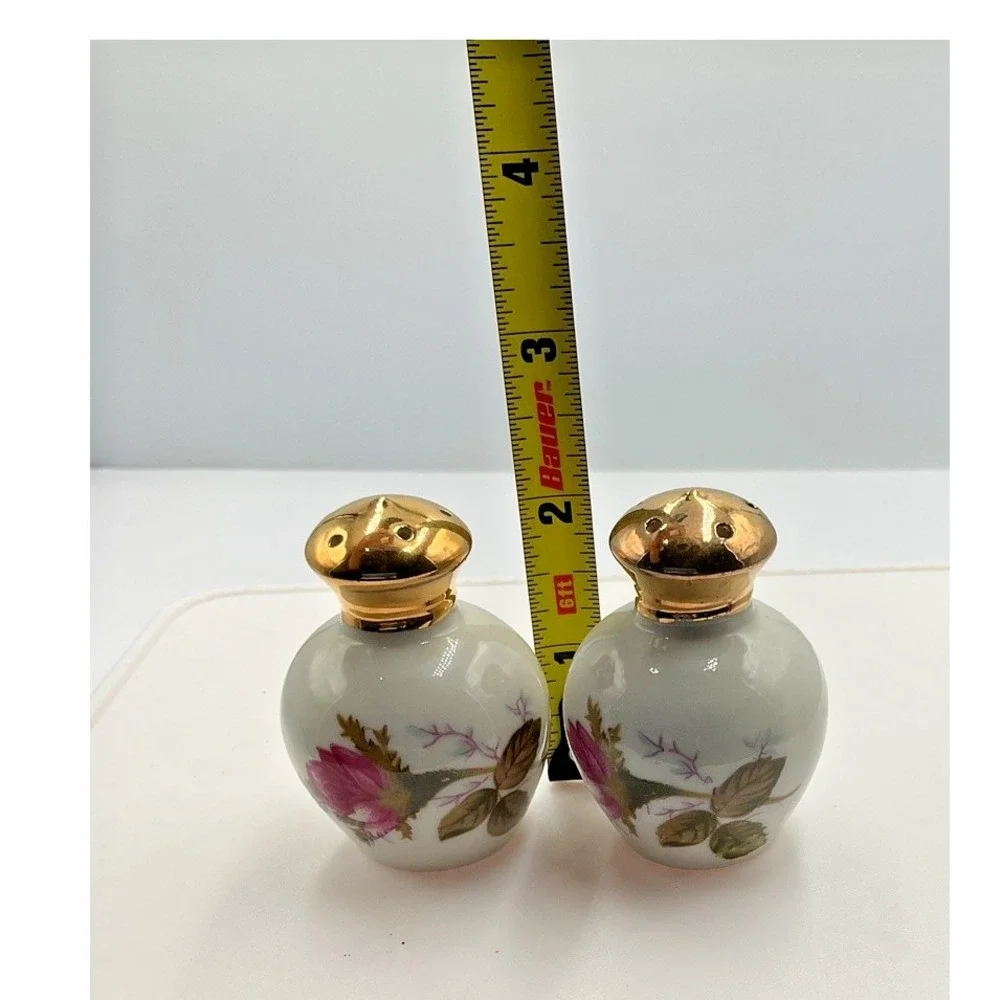 Vintage Floral Porcelain Salt and‎ Pepper Shakers Gold Trim